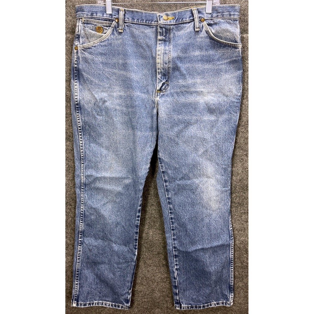 Wrangler George Strait Cowboy Cut Mens 38 Relaxed Fit Distressed Jeans